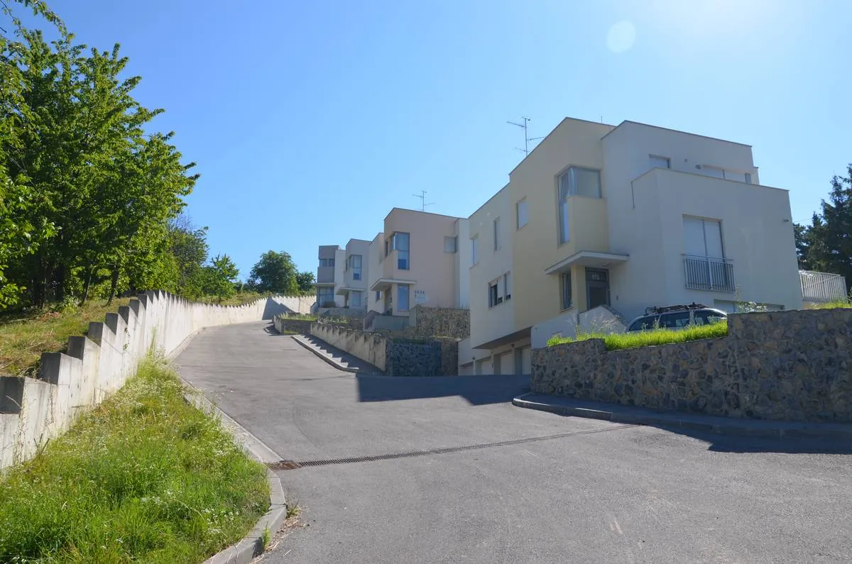 Expert opinions: valuation of flats in the Črna voda complex, Markuševec, Zagreb