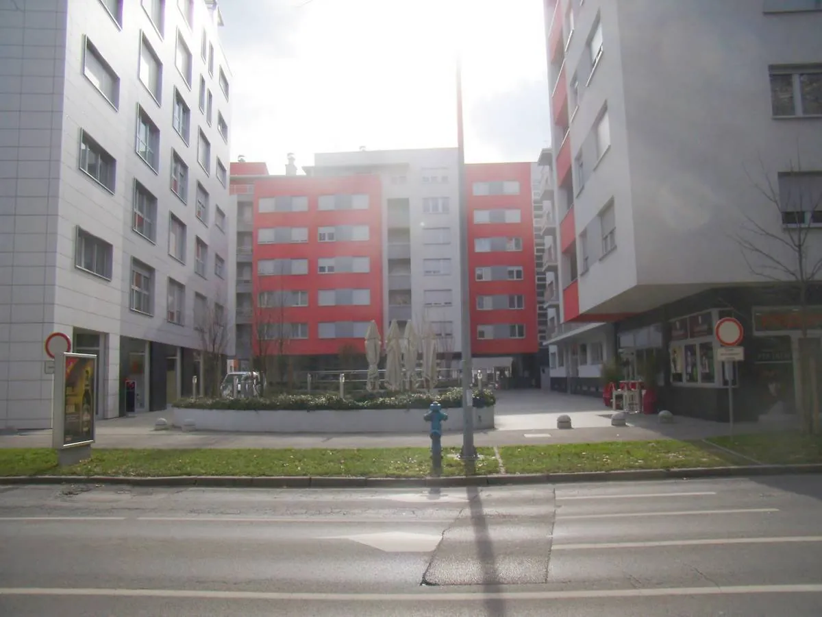 Expert opinions: valuation of flats in the Projekt Atrius complex, Zagreb