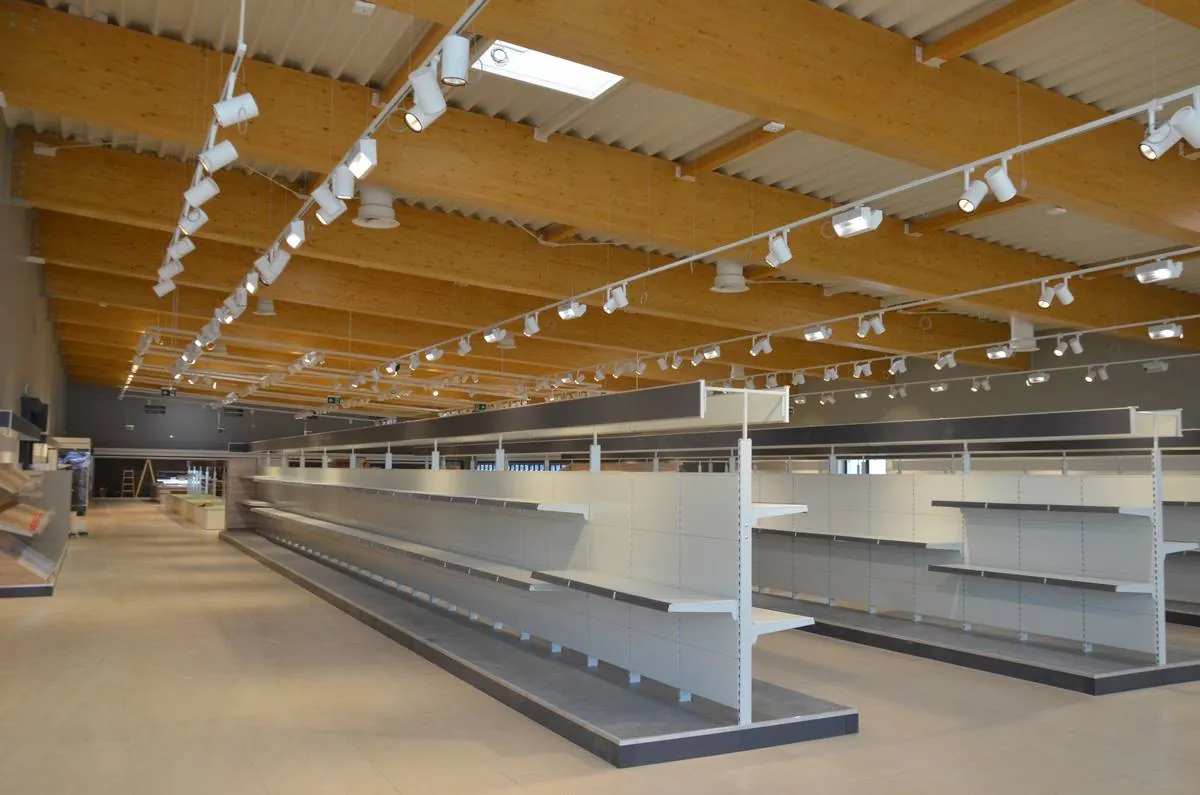 Site health and safety: construction of a Lidl store, Velika Gorica, photograph 1